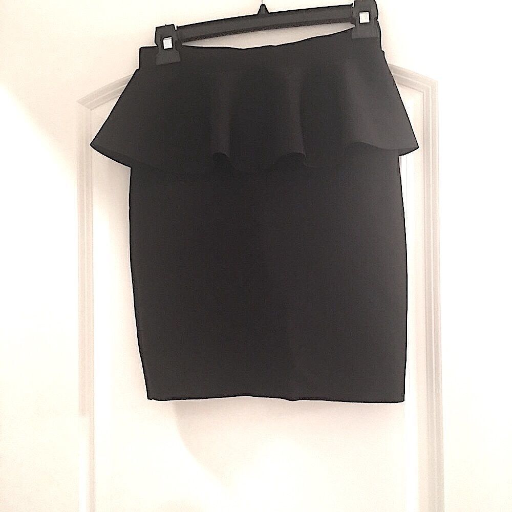 BCBGMAXAZRIA Black Peplum Skirt 